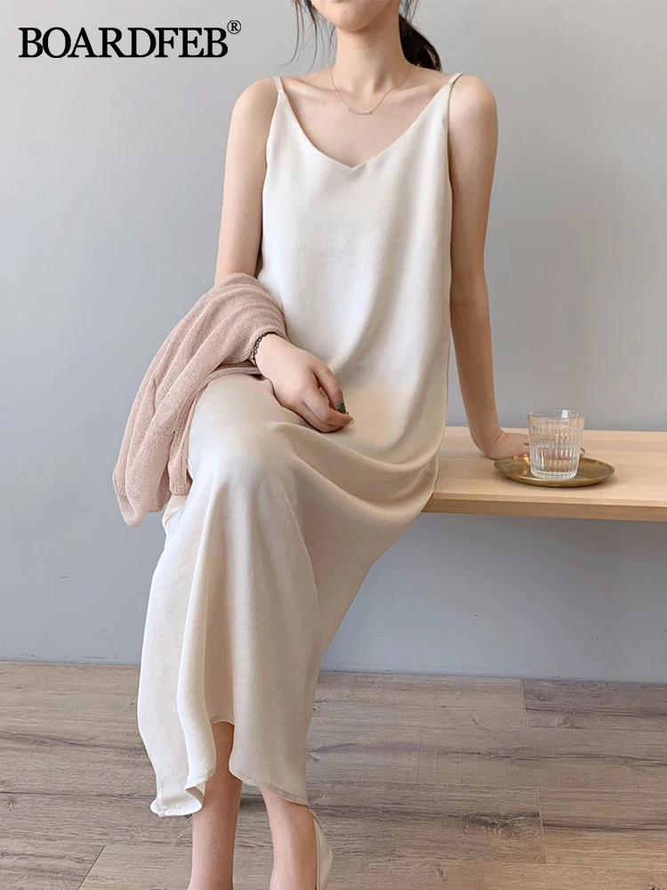 Woman Tank Dress 2022 Style Summer Casual Loose Satin Sexy Camisole Elastic Home Beach Dresses V-Neck Camis Female Long Dress
Woman Tank Dress 2022 Style Summer Casual Loose Satin Sexy Camisole Elastic Home Beach Dresses V-Neck Camis Female Long Dress