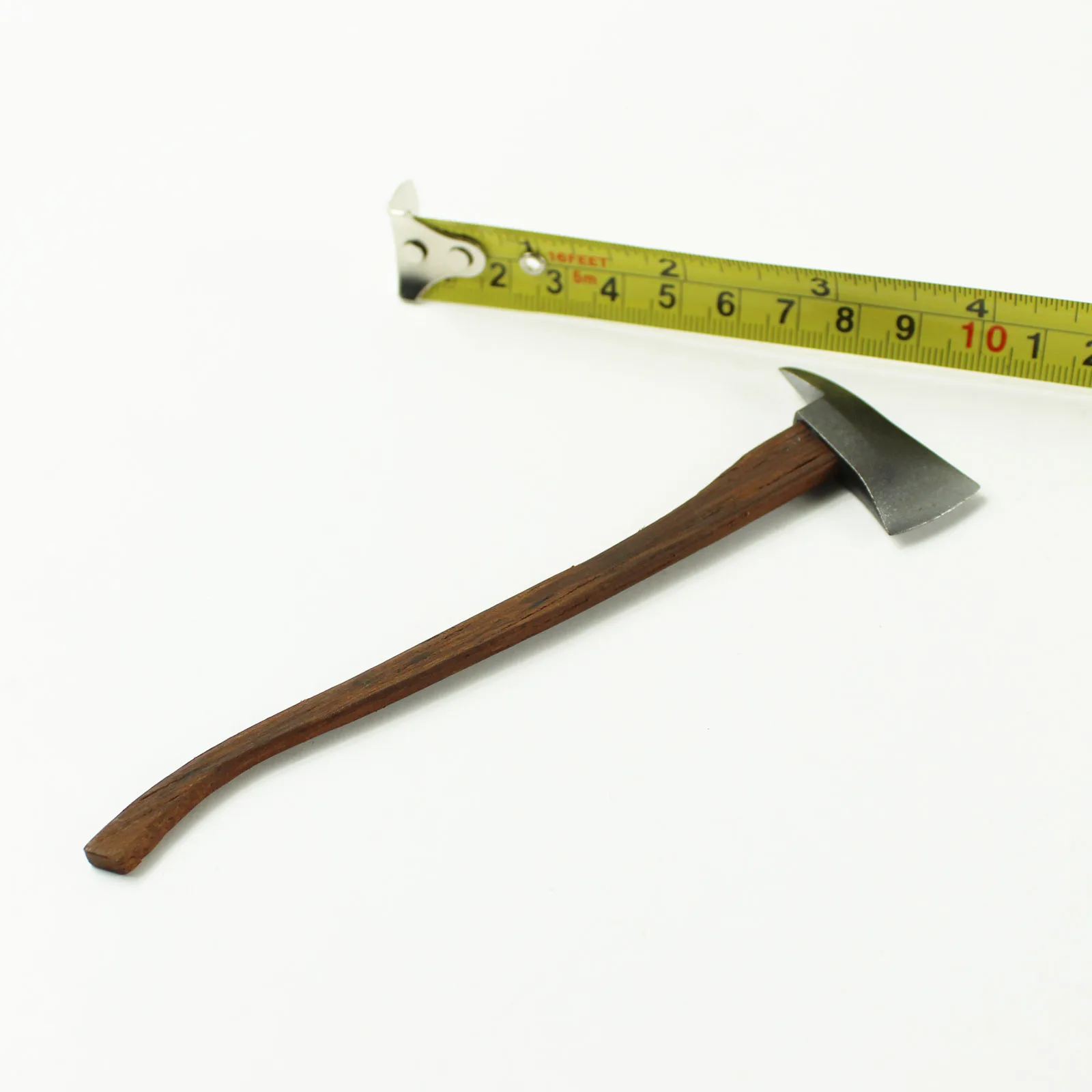 1/6 Scale Metal Ax with Wood Handle Model Toy for 12in Action Figure Scene Accessories Toy
1/6 Scale Metal Ax with Wood Handle Model Toy for 12in Action Figure Scene Accessories Toy