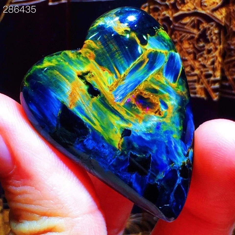 Natural Blue Pietersite Chatoyant Heart Pendant 38x29x11.7mm Namibia Women Rare Cat Eye Fashion Jewelry AAAAAA
Natural Blue Pietersite Chatoyant Heart Pendant 38x29x11.7mm Namibia Women Rare Cat Eye Fashion Jewelry AAAAAA