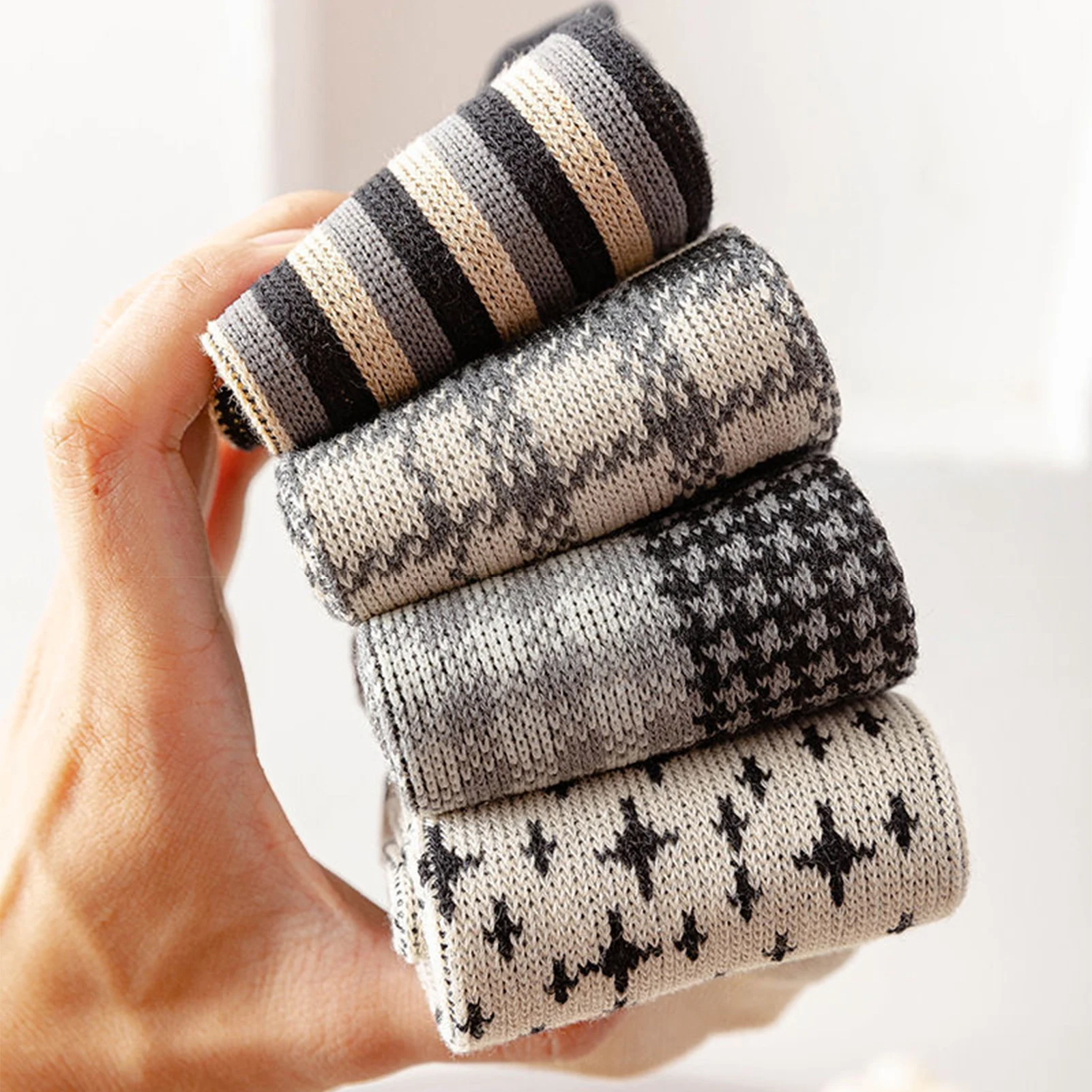 Hot Sale Colorful Men Women Socks Fashion Vintage Warm Socks Novelty Winter Comfortable Cotton Socks Knitted Short Stockings
Hot Sale Colorful Men Women Socks Fashion Vintage Warm Socks Novelty Winter Comfortable Cotton Socks Knitted Short Stockings