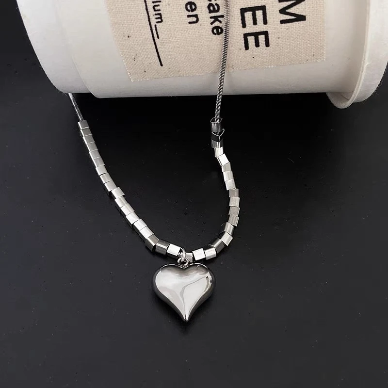 New Fashion Silver Color Heart Pendant Necklace for Women Stainless Steel Simple Love Heart Necklace Jewelry Gift
New Fashion Silver Color Heart Pendant Necklace for Women Stainless Steel Simple Love Heart Necklace Jewelry Gift