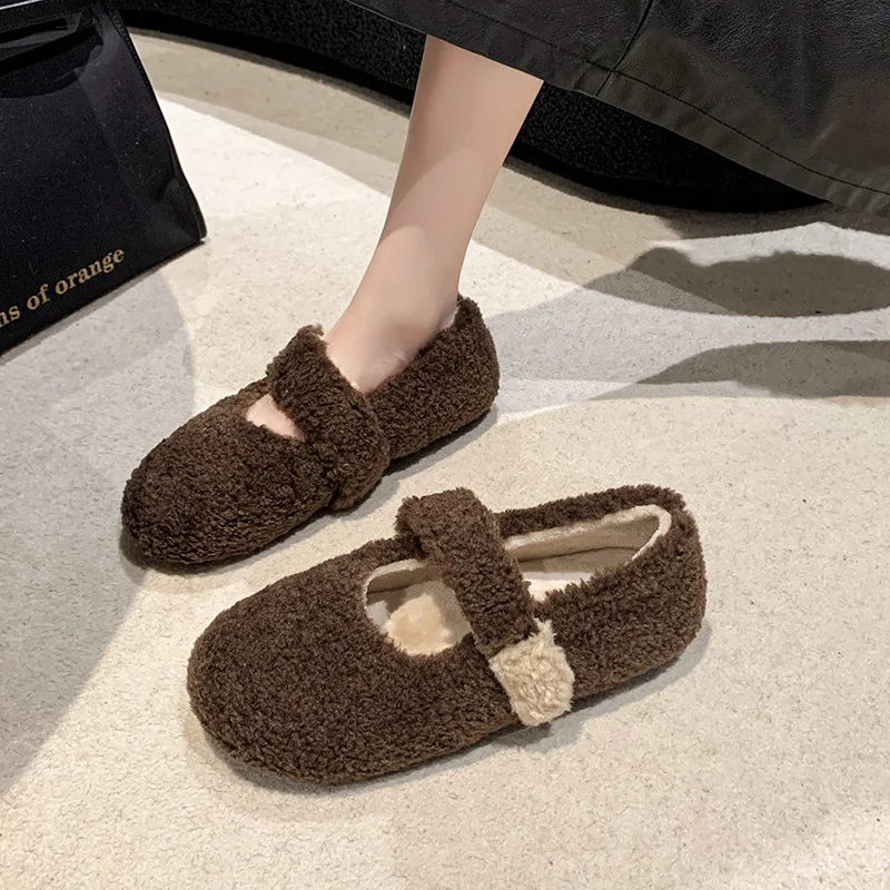 Зимняя обувь для женщин, короткие плюшевые теплые ботинки на плоской подошве, повседневные женские ботинки Мэри Джейн, хлопковые однотонные ботинки с закрытым носком
Зимняя обувь для женщин, короткие плюшевые теплые ботинки на плоской подошве, повседневные женские ботинки Мэри Джейн, хлопковые однотонные ботинки с закрытым носком