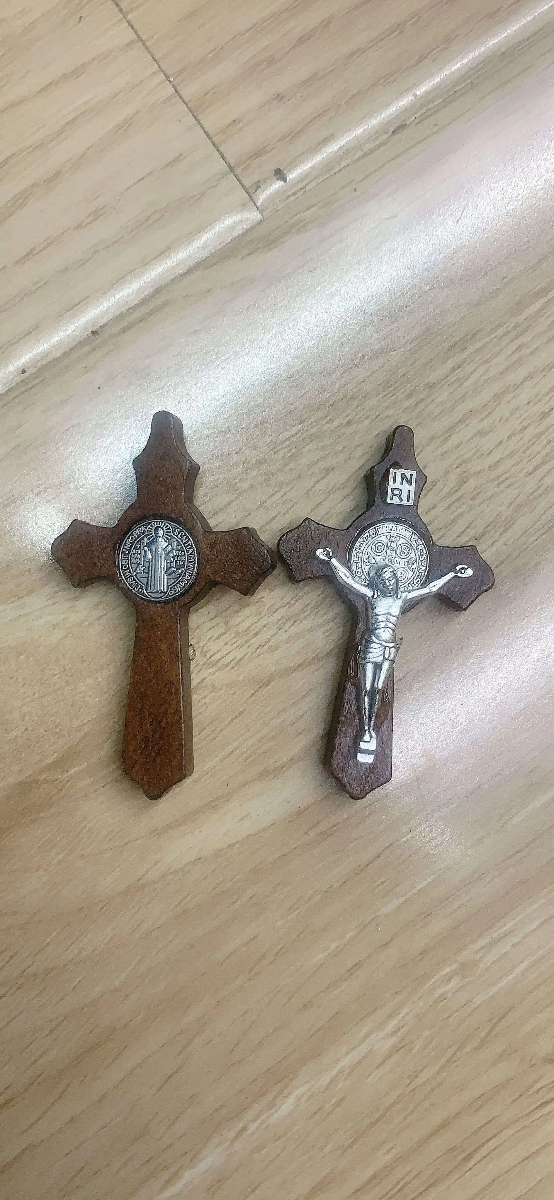 100 Pcs New Wood Jesus Cross Pendant Charms Christian Catholic Believers Faith Ornaments Jewelry Lots LR4100
100 Pcs New Wood Jesus Cross Pendant Charms Christian Catholic Believers Faith Ornaments Jewelry Lots LR4100