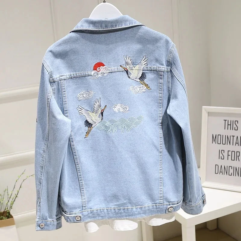 Retro Crane Embroidery Denim Jacket Womens 2022 Spring Autumn New Fashion All-match Large Size Loose Jeans Jacket Tops Female
Retro Crane Embroidery Denim Jacket Womens 2022 Spring Autumn New Fashion All-match Large Size Loose Jeans Jacket Tops Female