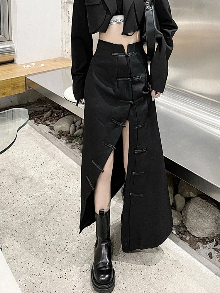 Streetwear Personality Cheongsam Buckle Design High Waist Slit A-Line Black Skirt Vintage Harajuku Diablo Style Mid-Calf Skirts
Streetwear Personality Cheongsam Buckle Design High Waist Slit A-Line Black Skirt Vintage Harajuku Diablo Style Mid-Calf Skirts