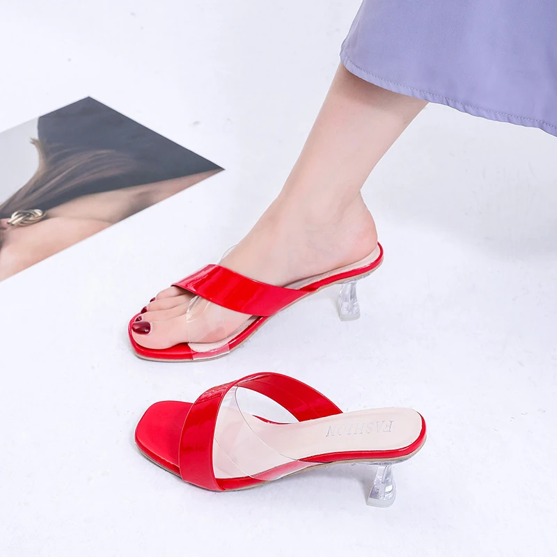 Large Size Sandals and Slippers with Thick Heels 2022 Summer New Transparent Casual One Word Ladies Crystal High Heels Women
Large Size Sandals and Slippers with Thick Heels 2022 Summer New Transparent Casual One Word Ladies Crystal High Heels Women
