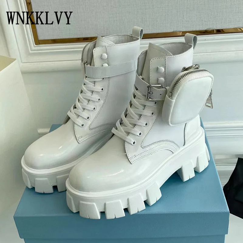 Real Leather Personality Chunky Heel Thick Sole Martin Boots Women Round Toe Belt Buckle Pocket Casual shoes Spring Flat Shoes
Real Leather Personality Chunky Heel Thick Sole Martin Boots Women Round Toe Belt Buckle Pocket Casual shoes Spring Flat Shoes