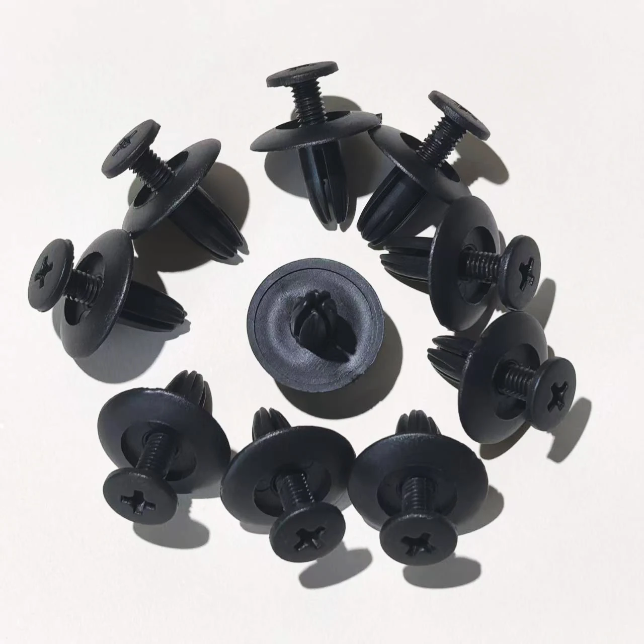 Для Chevrolet Captiva Opel Antara пряжка верхней крышки радиатора бак для воды верхняя направляющая пластина пряжка
Для Chevrolet Captiva Opel Antara пряжка верхней крышки радиатора бак для воды верхняя направляющая пластина пряжка