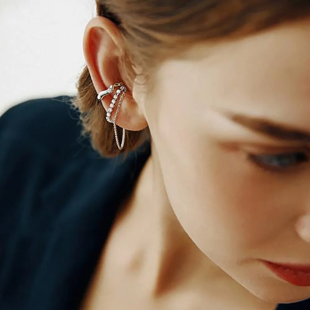 Earrings Female Medium Long Tassel Light Luxury Silver Plating Ins Wind Versatile Niche Temperament Earrings
Earrings Female Medium Long Tassel Light Luxury Silver Plating Ins Wind Versatile Niche Temperament Earrings