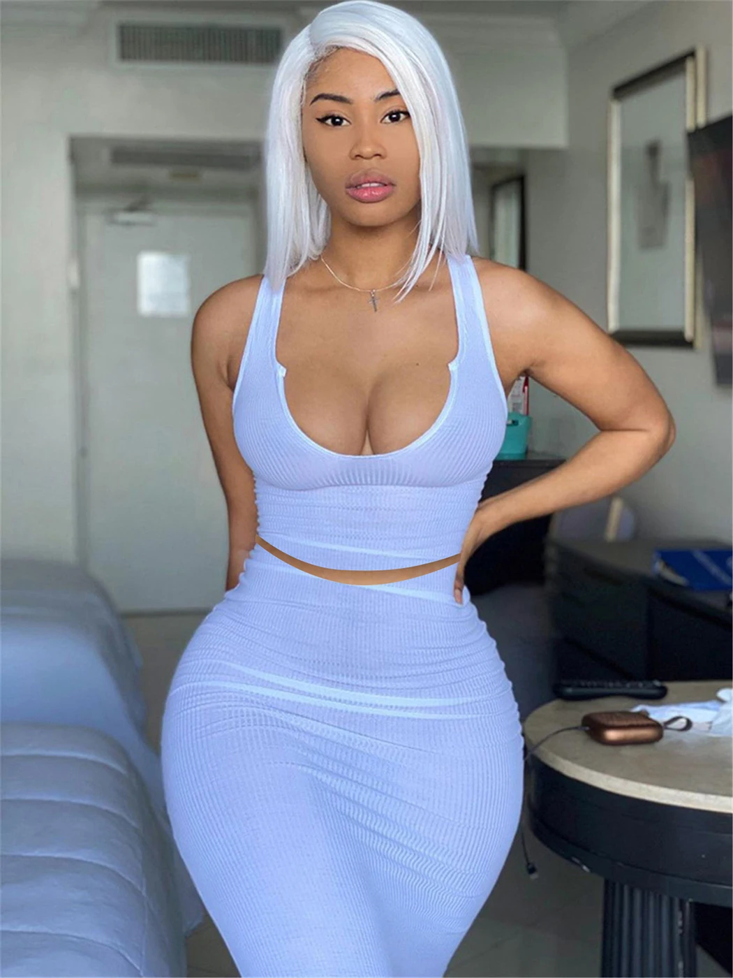 Streetwear Solid Bodycon 2 Piece Sets Women Summer Mid Skirt Sleeveless Sexy Crop Top Camisole Casual Slim Suits Female
Streetwear Solid Bodycon 2 Piece Sets Women Summer Mid Skirt Sleeveless Sexy Crop Top Camisole Casual Slim Suits Female