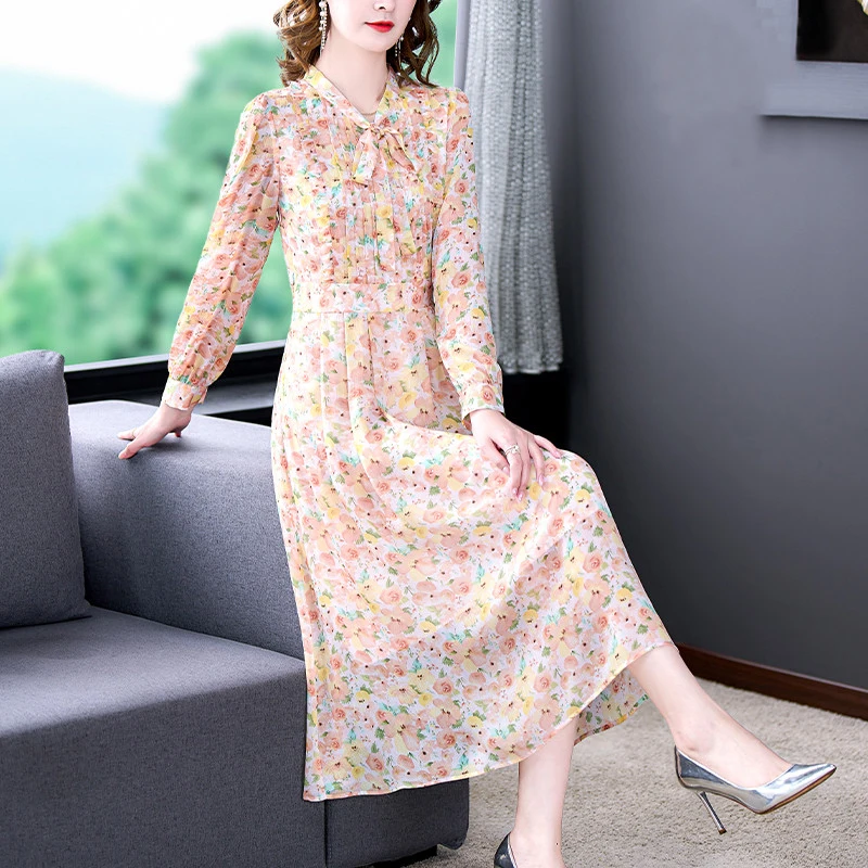 2022 New Pink Floral Chiffon Long Sleeve Midi Dress Spring Summer Boho Fashion Light Sundress Women Korean Elegant Bodycon Dress
2022 New Pink Floral Chiffon Long Sleeve Midi Dress Spring Summer Boho Fashion Light Sundress Women Korean Elegant Bodycon Dress
