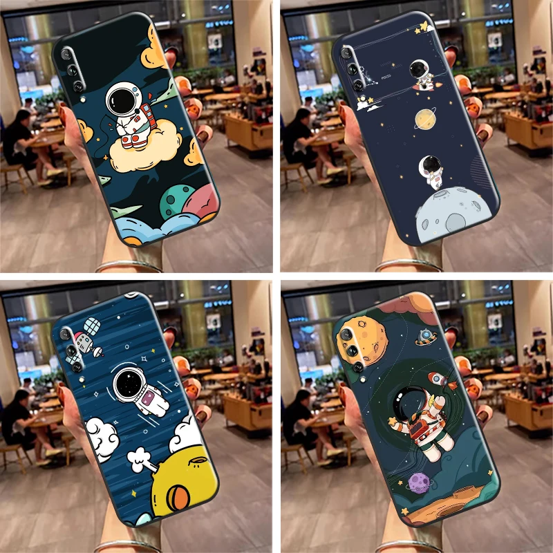 

Astronaut Space Station Phone Case For Huawei Y9 Y7 Prime 2019 Y9a Y9s Y9 Y8s Y7 Y6 Y6P Y7P Y8P Back Shockproof TPU Cover