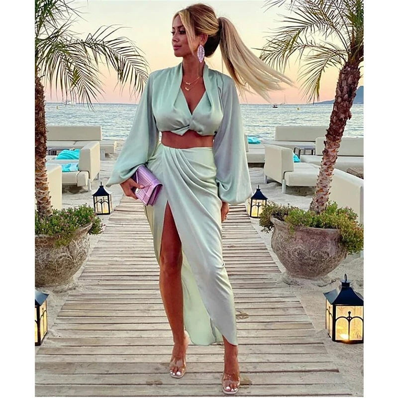 Satin Irregular Sexy Two Piece Set Long Sleeve Crop Top And High Split Midi Skirts Summer 2 Piece Set Women Outfits
Satin Irregular Sexy Two Piece Set Long Sleeve Crop Top And High Split Midi Skirts Summer 2 Piece Set Women Outfits