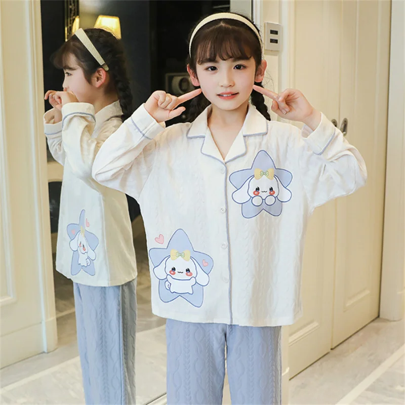Kawaii аниме Sanrio весна-осень детская пижама MyMelody Cinnamoroll Kuromi Кардиган с длинным рукавом
Kawaii аниме Sanrio весна-осень детская пижама MyMelody Cinnamoroll Kuromi Кардиган с длинным рукавом