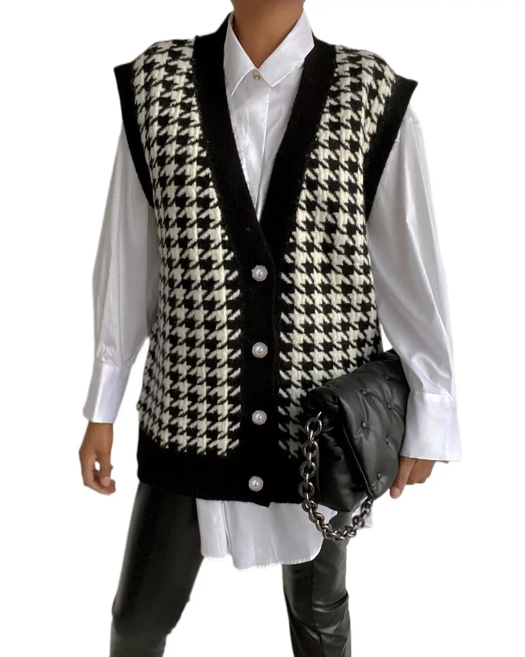 Autumn and Winter New Sleeveless Thousand Bird Case Vest Loose Knit Sweater Coat Top
Autumn and Winter New Sleeveless Thousand Bird Case Vest Loose Knit Sweater Coat Top