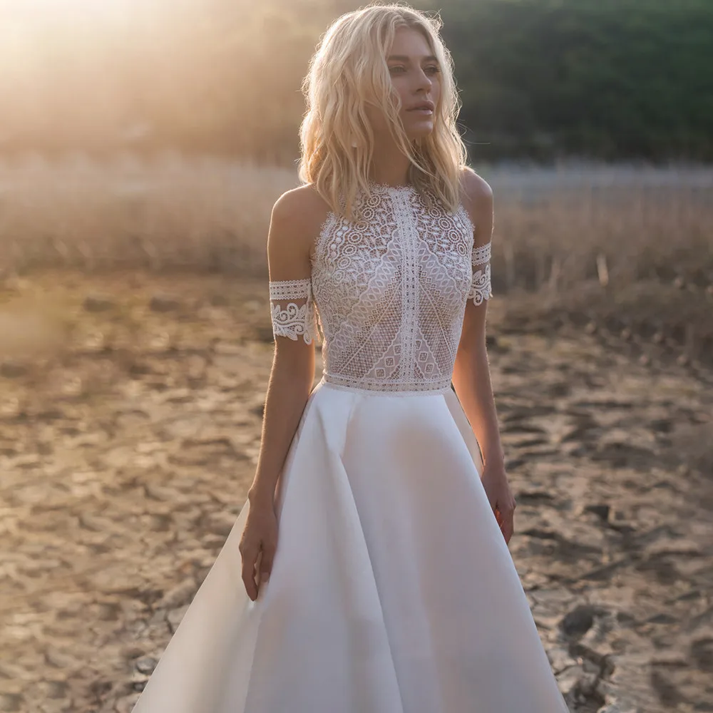 Bohemian Cutout Lace Halter Wedding Dress A Line Racerback Pearls Closure Custom Made Beach Luxe Satin Elopement Bridal Gowns
Bohemian Cutout Lace Halter Wedding Dress A Line Racerback Pearls Closure Custom Made Beach Luxe Satin Elopement Bridal Gowns