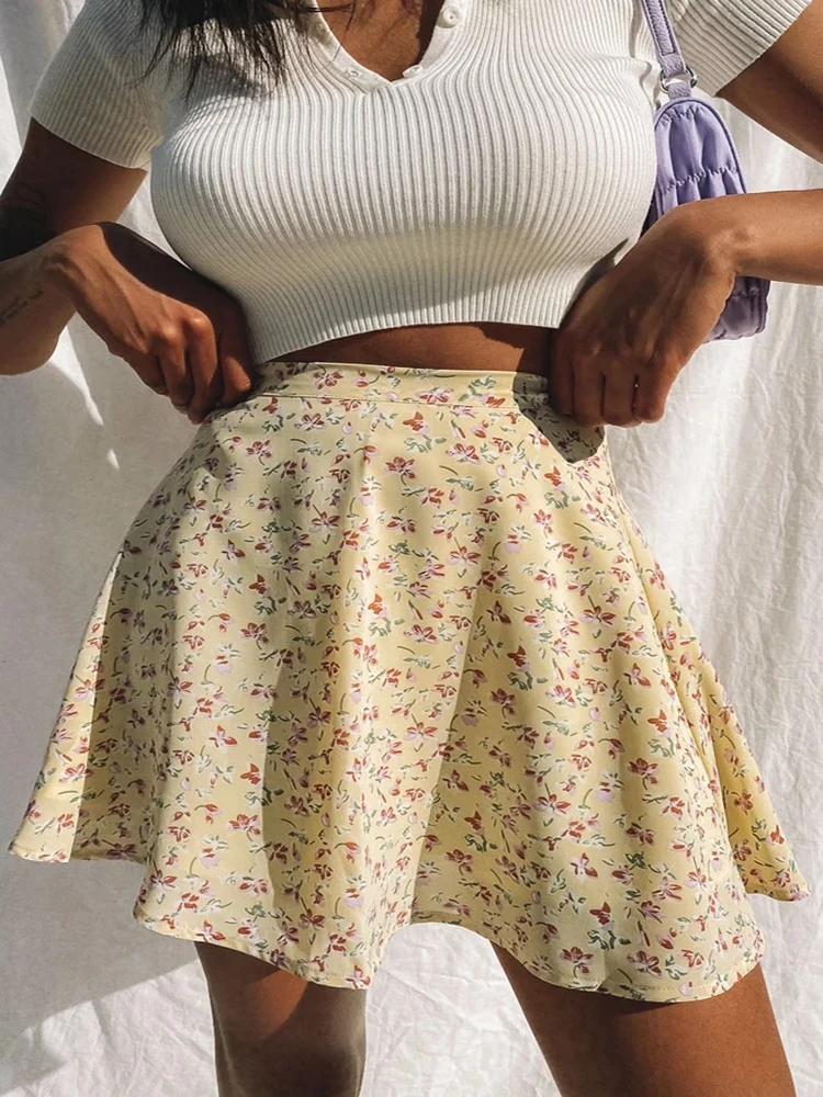 Summer Mini Sexy Skirts Women Floral Print Skirt High Waist Umbrella Female Yellow Invisible Zipper Chiffon Skirt With y2k Short 
Summer Mini Sexy Skirts Women Floral Print Skirt High Waist Umbrella Female Yellow Invisible Zipper Chiffon Skirt With y2k Short