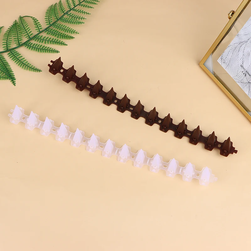 1Pc Outdoor Security Fence Spikes Bird Repellents Available on Orchard Farms for Pigeons Spikes Raccoon Spikes Cat Spikes
1Pc Outdoor Security Fence Spikes Bird Repellents Available on Orchard Farms for Pigeons Spikes Raccoon Spikes Cat Spikes