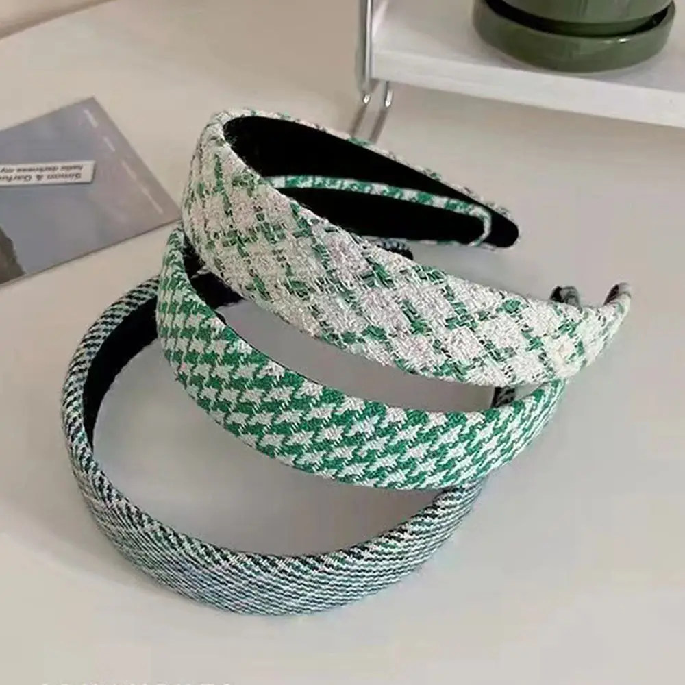 Fashion Headpiece Wide Retro Vintage Solid Color Women Headband Korean Style Hair Hoop Cloth Sweet Hair Hoop
Fashion Headpiece Wide Retro Vintage Solid Color Women Headband Korean Style Hair Hoop Cloth Sweet Hair Hoop