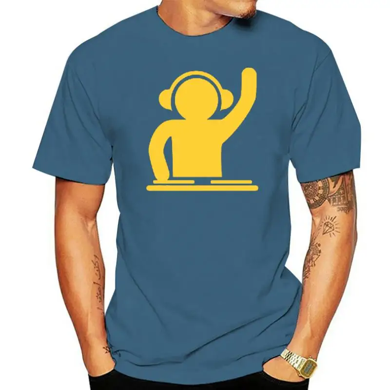 Man T Shirts DJ Turntable Music Techno Club Headphone Crew Neck Cotton Tops T-Shirt For Men Tee Shirts Plus Size Clothes
Man T Shirts DJ Turntable Music Techno Club Headphone Crew Neck Cotton Tops T-Shirt For Men Tee Shirts Plus Size Clothes