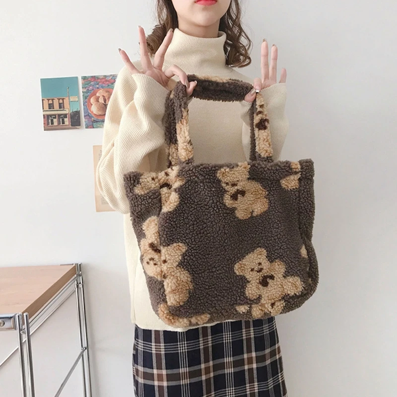 Women Small Plush Tote Handbags Simple Fluffy Warm Cloth Wrist Bags Lamb Like Fabric Makeup Bag Girls Cute Cartoon Canvas Purses
Women Small Plush Tote Handbags Simple Fluffy Warm Cloth Wrist Bags Lamb Like Fabric Makeup Bag Girls Cute Cartoon Canvas Purses
