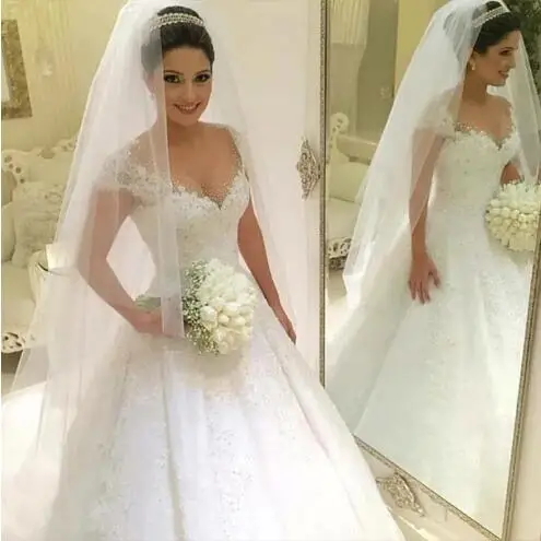 Princess Fluffy Luxury Wedding Dress 2022 Wedding Gowns for Bride Plus Size Tulle Diamond Crystal Beaded Custom Made
Princess Fluffy Luxury Wedding Dress 2022 Wedding Gowns for Bride Plus Size Tulle Diamond Crystal Beaded Custom Made