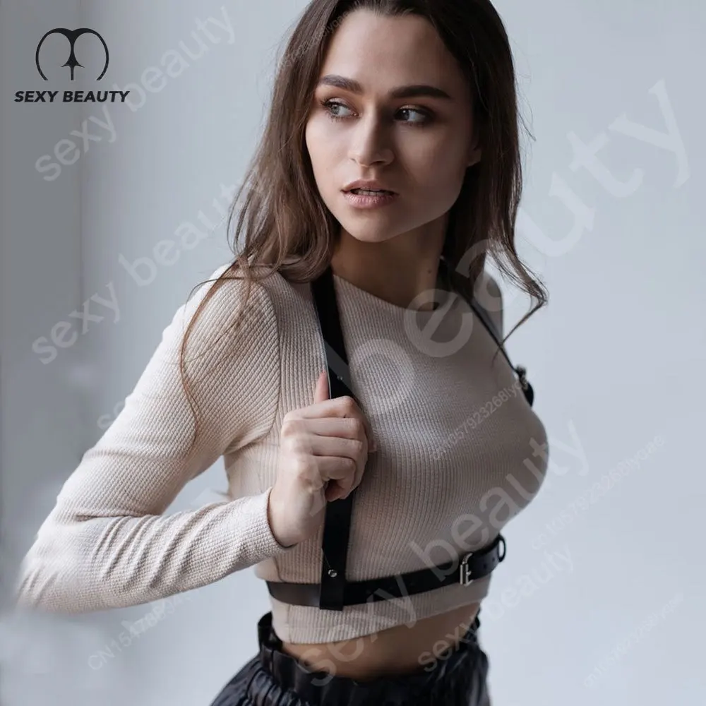 Fashion Goth Garter Stocking Women's Underwear Sexy Hot Erotic Garter Belt for Thigh Highs Women Leather Harness Gothic Clothes
Fashion Goth Garter Stocking Women's Underwear Sexy Hot Erotic Garter Belt for Thigh Highs Women Leather Harness Gothic Clothes