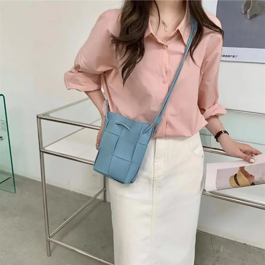 05 Luxury Brand bag Classic Artificial Leather Ladies Shoulder Bag Stylish High Quality Crossbody Leather Bag Designer handbag
05 Luxury Brand bag Classic Artificial Leather Ladies Shoulder Bag Stylish High Quality Crossbody Leather Bag Designer handbag