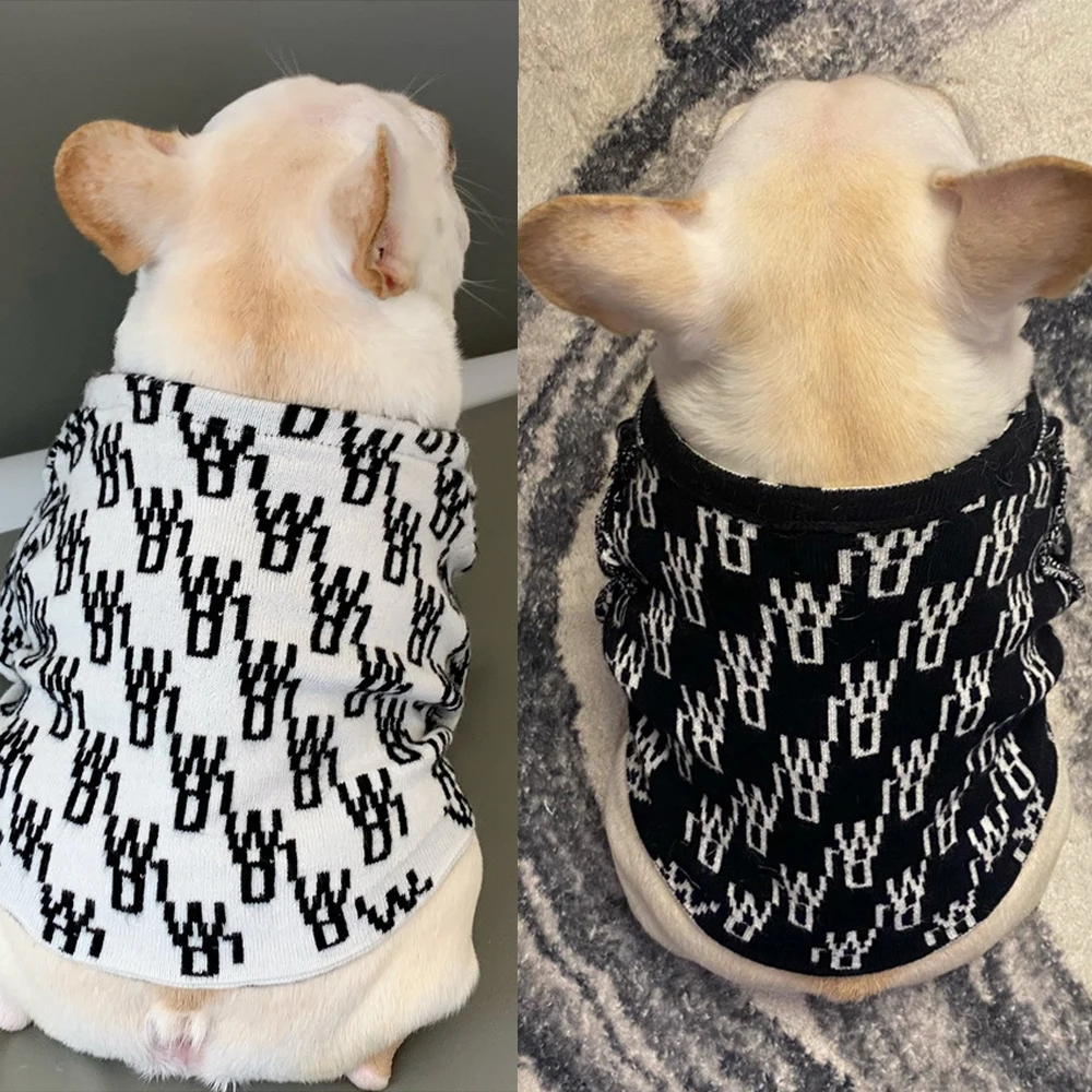 Two-Way Cotton Pet Sweater Tiger Pattern Thickened Warm Print New Year Luxury Clothes Comfortable High Fashion Pet Puppy 
Two-Way Cotton Pet Sweater Tiger Pattern Thickened Warm Print New Year Luxury Clothes Comfortable High Fashion Pet Puppy