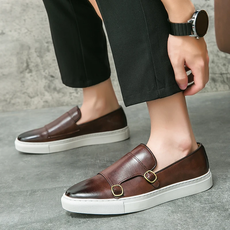 Vintage Low Top Leather Shoes for Men Large Size Board Shoes Men British Style Flats Loafers Men Outdoor Chaussures Homme
Vintage Low Top Leather Shoes for Men Large Size Board Shoes Men British Style Flats Loafers Men Outdoor Chaussures Homme