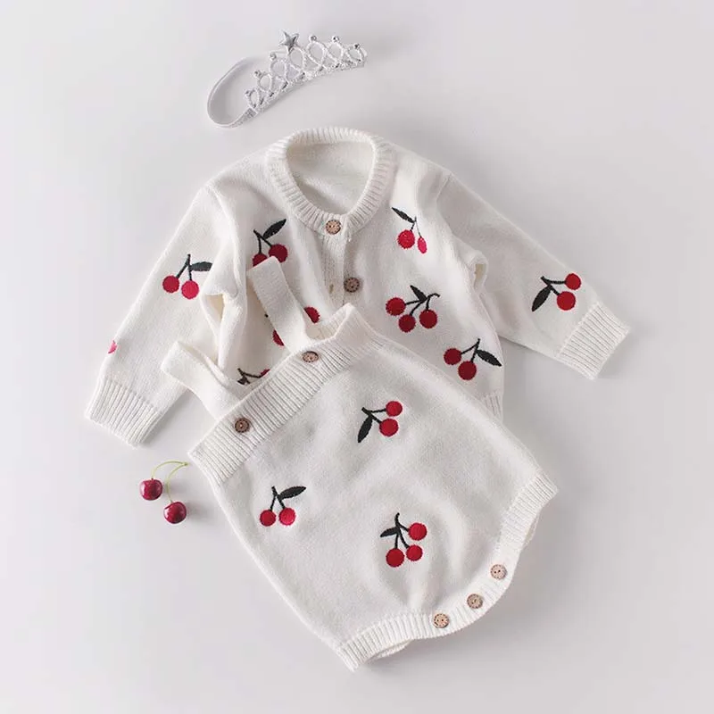 Baby Girls Clothes Autumn Cherry Baby knitted Romper Set Infant Newborn Baby Girl Cardigan Sweater Cotton Baby Jumpsuit For Girl
Baby Girls Clothes Autumn Cherry Baby knitted Romper Set Infant Newborn Baby Girl Cardigan Sweater Cotton Baby Jumpsuit For Girl