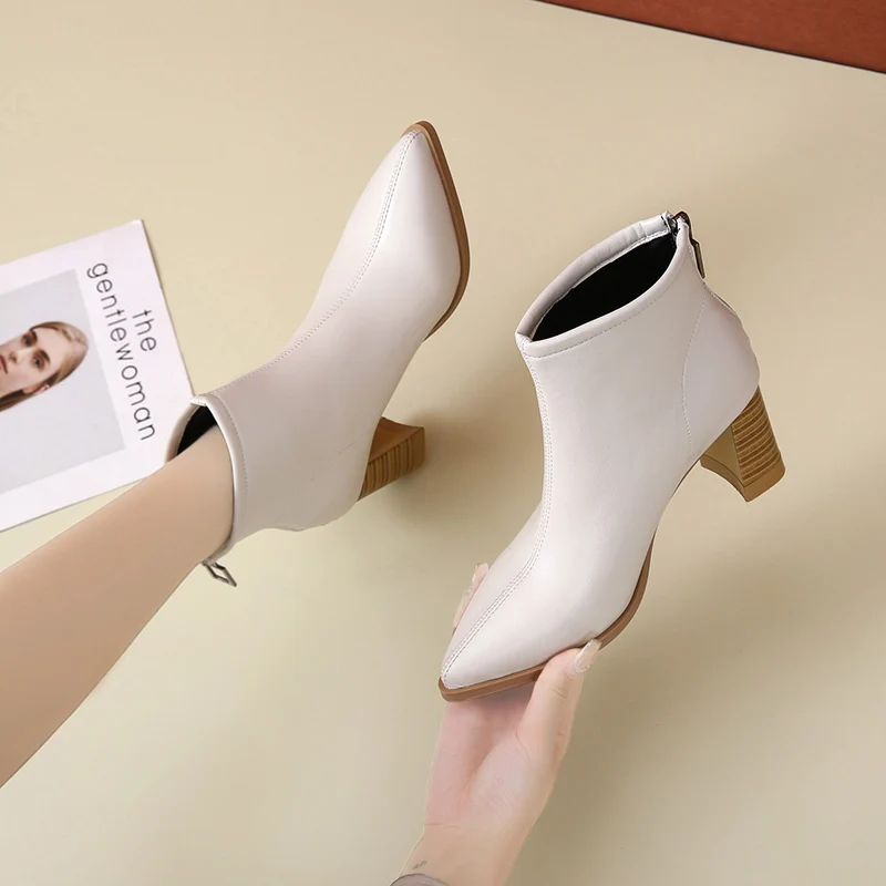 Женские ботинки на высоком каблуке, демисезонные ботинки на осень и зиму, 2022
Женские ботинки на высоком каблуке, демисезонные ботинки на осень и зиму, 2022