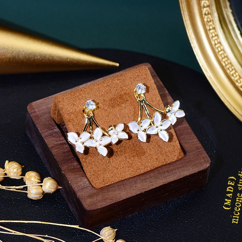 Temperament Tiny Cute Flower Earring for Women Simple High Quallity Stud Earrings Wedding Jewelry Daily Brincos Bijoux
Temperament Tiny Cute Flower Earring for Women Simple High Quallity Stud Earrings Wedding Jewelry Daily Brincos Bijoux