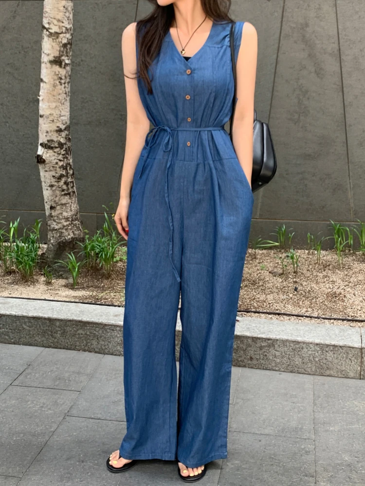 Женские джинсовые комбинезоны LY VAREY LIN, винтажные комбинезоны без рукавов с высокой талией и V-образным вырезом, комбинезон с широкими штанинами на шнуровке для лета
Женские джинсовые комбинезоны LY VAREY LIN, винтажные комбинезоны без рукавов с высокой талией и V-образным вырезом, комбинезон с широкими штанинами на шнуровке для лета