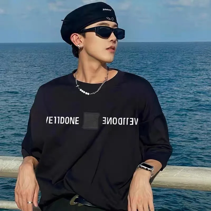 2022 We11done Silicone Logo Print Short-Sleeved Tide Brand Loose Couple Models TEE
2022 We11done Silicone Logo Print Short-Sleeved Tide Brand Loose Couple Models TEE