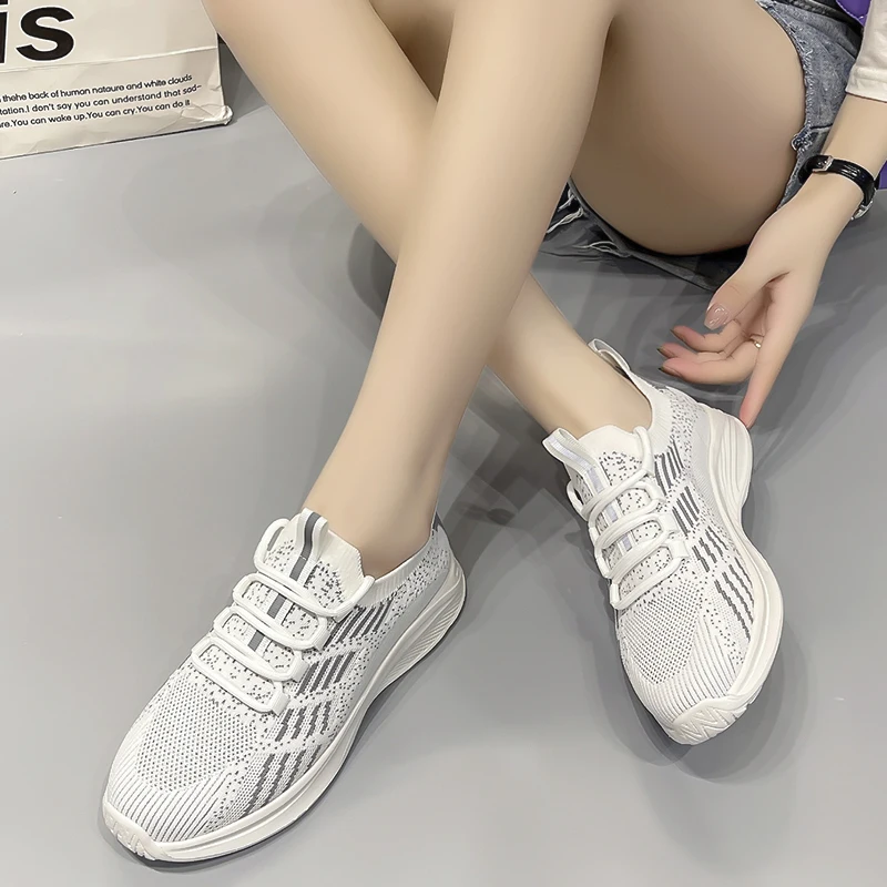 Fashion Plus Size Women's Vulcanized Shoes 35-43 Comfortable Breathable Lightweight Women's Shoes Outdoor Sports Running Shoes
Fashion Plus Size Women's Vulcanized Shoes 35-43 Comfortable Breathable Lightweight Women's Shoes Outdoor Sports Running Shoes