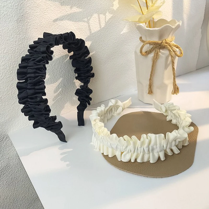 Fashion Pleated Pressed Black Hair Ornaments Hair Bands Girls Retro Hair Bands Party Bride Wedding Hair Bands Headdress
Fashion Pleated Pressed Black Hair Ornaments Hair Bands Girls Retro Hair Bands Party Bride Wedding Hair Bands Headdress