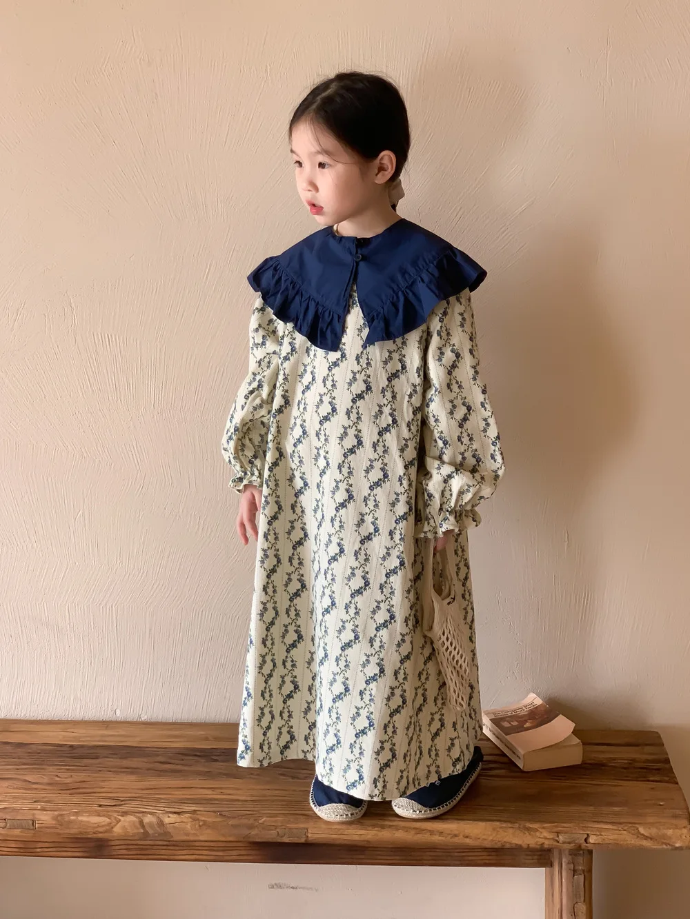 Kids Girls Long Dress 2023 Autumn New Girls' Dresses Lapel Floral Dress Child Retro Puff Sleeve Baby Toddler Girl Corduroy Dress
Kids Girls Long Dress 2023 Autumn New Girls' Dresses Lapel Floral Dress Child Retro Puff Sleeve Baby Toddler Girl Corduroy Dress