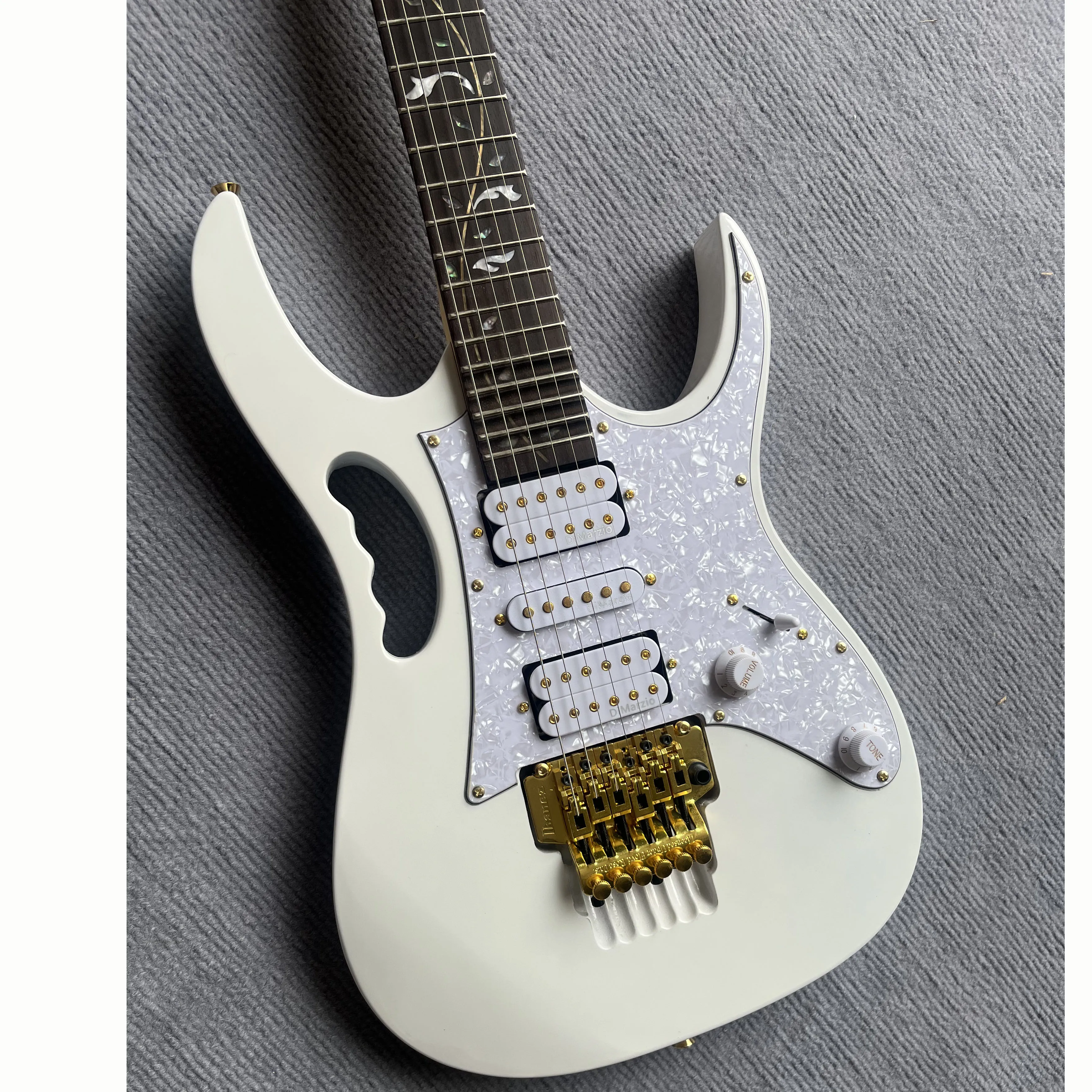 

Classic Brand 7V Electric Guitar Jem Serise Gold Hardware White Body Golden Bridge HSH Pickups High Quality Guitars Guitarra