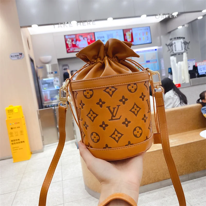 ZO86-классические модные роскошные брендовые сумки высокого качества, сумки большой вместимости, сумки в новейшем стиле
ZO86-классические модные роскошные брендовые сумки высокого качества, сумки большой вместимости, сумки в новейшем стиле