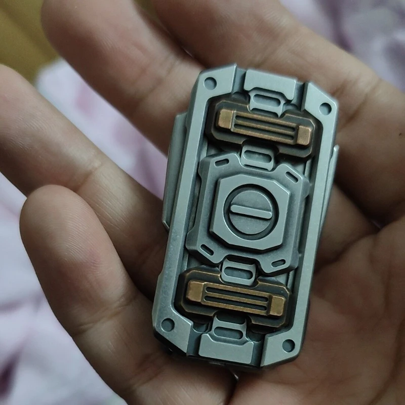 Second-Hand out-of-Print Play Wu Lezhi Titan Push Brand Stainless Steel Red Copper Material Box Accessories Complete 
Second-Hand out-of-Print Play Wu Lezhi Titan Push Brand Stainless Steel Red Copper Material Box Accessories Complete