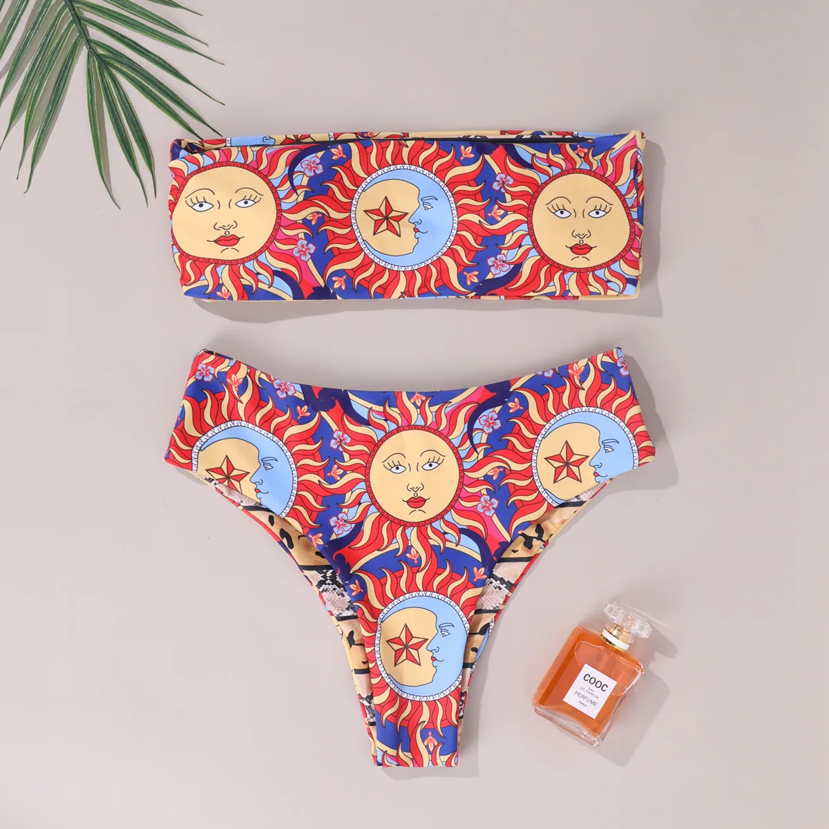 New bikini sexy backless wrap chest split swimsuit women's printed high waist bikini swimwear women bikini top sexy
New bikini sexy backless wrap chest split swimsuit women's printed high waist bikini swimwear women bikini top sexy