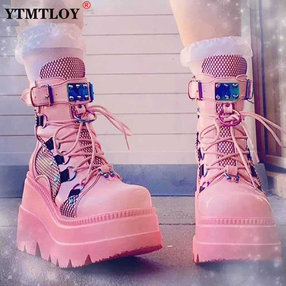 Gilrs Lace Up Buckle Strap Metal Design Platform Wedges Boots Women Sugar Pink Goth Shoes Woman 2021 New Arrivals Sweet Fashion
Gilrs Lace Up Buckle Strap Metal Design Platform Wedges Boots Women Sugar Pink Goth Shoes Woman 2021 New Arrivals Sweet Fashion