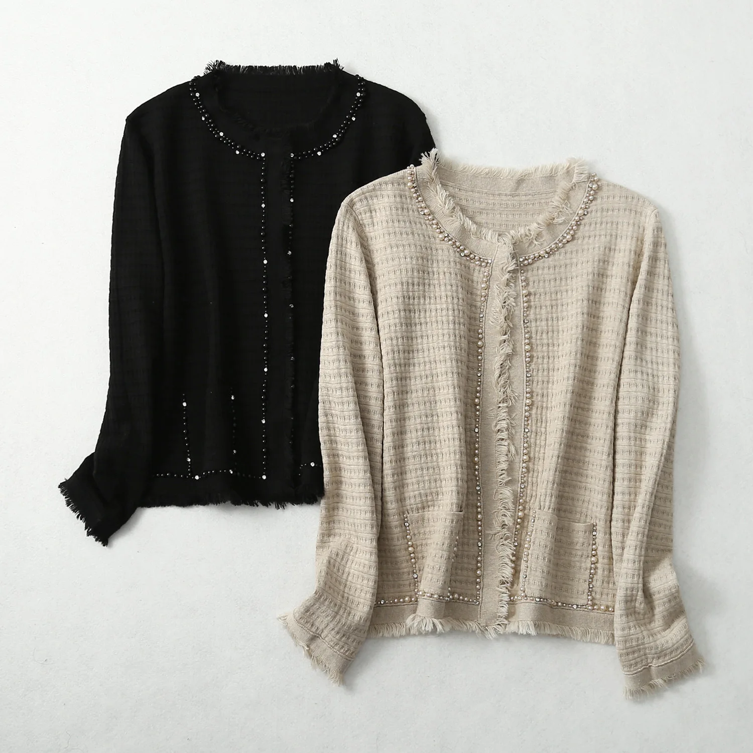 69.6%Silk blending Winter cardigans Beading elegant 2022 spring new knitted cardigan women Silk sweater Fashion tassels tops
69.6%Silk blending Winter cardigans Beading elegant 2022 spring new knitted cardigan women Silk sweater Fashion tassels tops