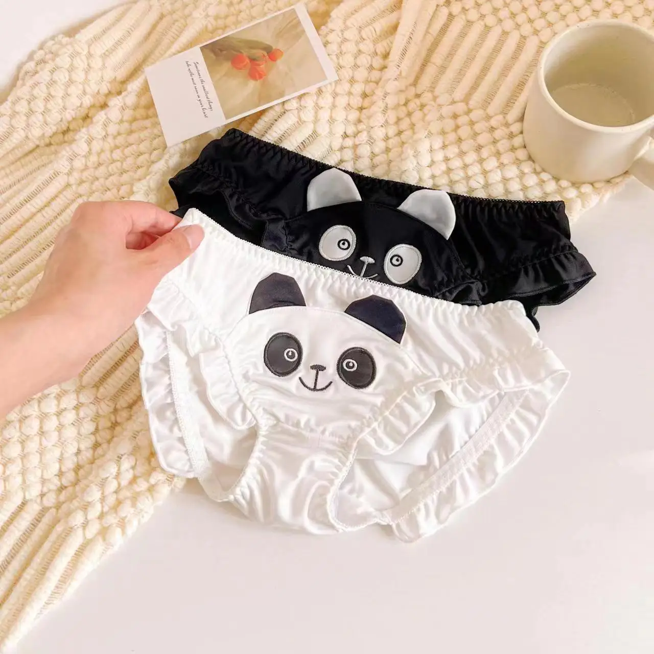 Women's Panties Cute Panda Pattern Shredded Milk Japanese Style Underwear New Cartoon Lingerie For Woman
Women's Panties Cute Panda Pattern Shredded Milk Japanese Style Underwear New Cartoon Lingerie For Woman