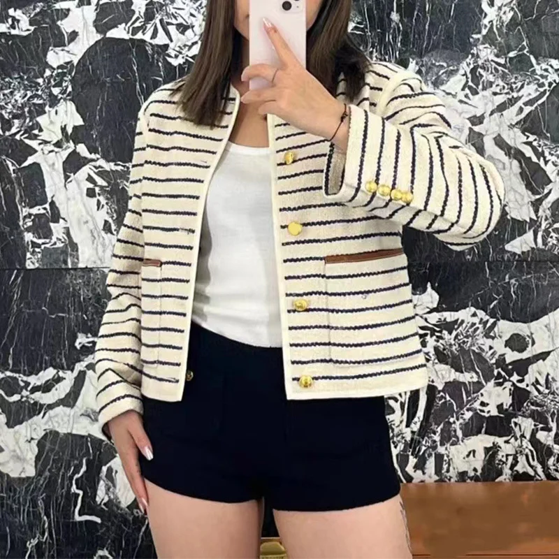 2023 Autumn Women Long Sleeve Jackets Single-breasted Contrast Pu Patchwork Striped Coat Lady Fashion High End O-neck Outwear
2023 Autumn Women Long Sleeve Jackets Single-breasted Contrast Pu Patchwork Striped Coat Lady Fashion High End O-neck Outwear