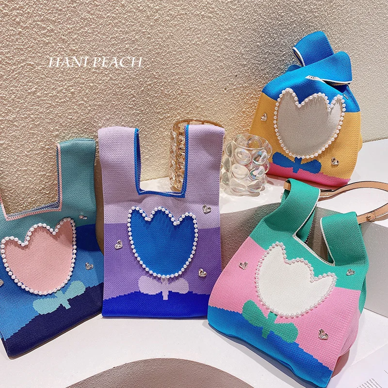 Flower Crochet Women Shoulder Bag Retro Pearl flower Knitting Tote Ethnic Style Boho Handmade Handbag Ladies Travel Shopping Bag
Flower Crochet Women Shoulder Bag Retro Pearl flower Knitting Tote Ethnic Style Boho Handmade Handbag Ladies Travel Shopping Bag