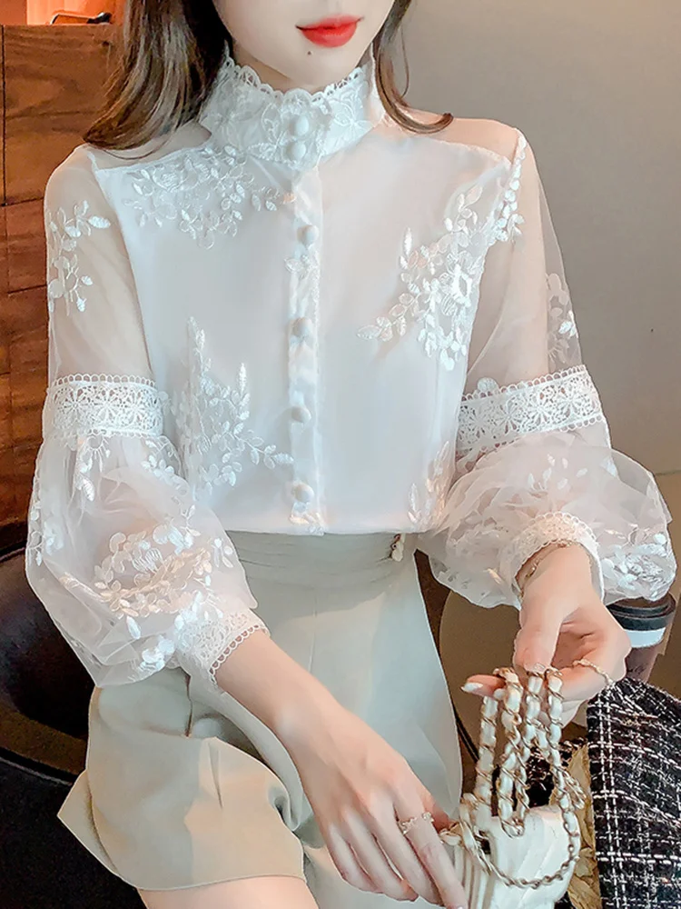 Sweet Style Embroidery Single Breasted Lantern Sleeve Half High Collar Blouses 2022 Summer Female White Clothing G350
Sweet Style Embroidery Single Breasted Lantern Sleeve Half High Collar Blouses 2022 Summer Female White Clothing G350