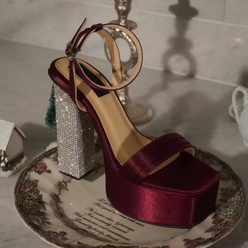 Rhinestone Chunky Heel Platform Sandals Temperament Fashion One Word Belt Women's Shoes High Heel Open Toe Ankle Buckle Sandals
Rhinestone Chunky Heel Platform Sandals Temperament Fashion One Word Belt Women's Shoes High Heel Open Toe Ankle Buckle Sandals
