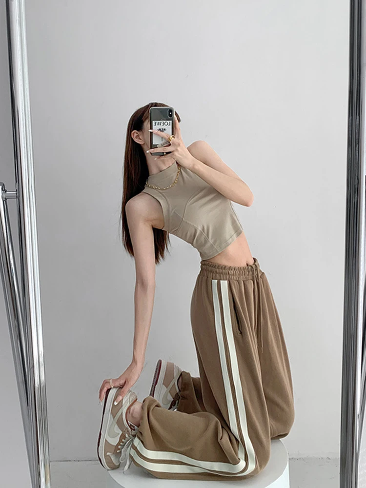 Vintage Striped Design Women Sweatpants Drawstring Tie Up Sport Loose Wide Leg Female Joggers Trousers Autumn New Preppy Style
Vintage Striped Design Women Sweatpants Drawstring Tie Up Sport Loose Wide Leg Female Joggers Trousers Autumn New Preppy Style